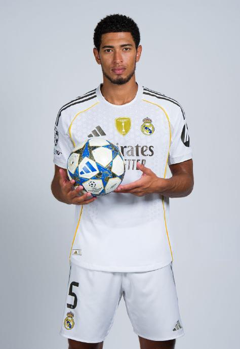 记者：曼联、切尔西、国米关注罗比尼奥之子（记者称曼联、切尔西与国米关注罗比尼奥之子）