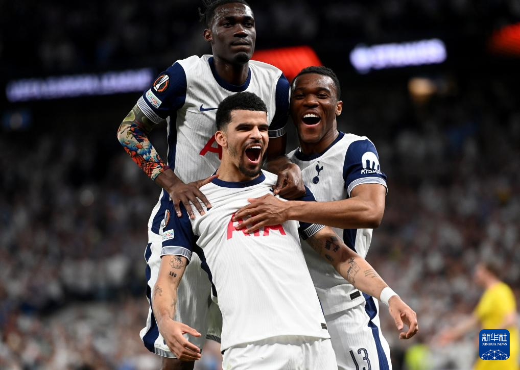 每体：巴萨有罗克20%转会分成，若5000万欧转会可获1000万欧（每体：巴萨享有罗克20%二次转会分成，若5000万欧成交将进账1000万欧）