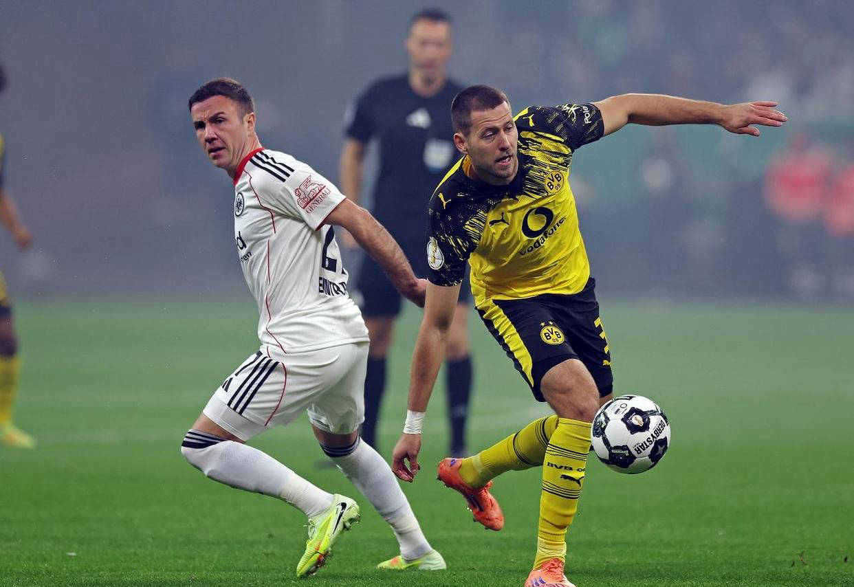 记者：马竞中卫勒诺尔芒预计伤缺一个半月至两个月（记者称马竞中卫勒诺尔芒预计因伤休战6至8周）