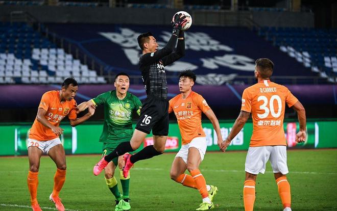 火箭两大角色球员发力，史密斯攻防全面提升，亚当斯篮板稳如磐石