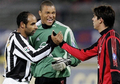 亚冠5轮1分！海港主帅赛后表演语言艺术：球迷打脸，蓉城再补一刀（亚冠5轮仅1分！海港主帅赛后花式回应遭球迷回怼，蓉城再补刀）