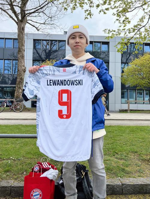 意甲前瞻：克雷莫纳老将瓦尔迪仍有余热，莱切客场战力尚可（意甲前瞻：克雷莫纳宿将瓦尔迪宝刀未老，莱切客场竞争力不俗）