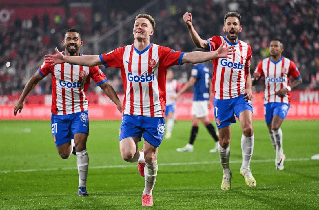 快船队史仅2人多次砍下单场50分：哈登和鲍勃·麦卡杜