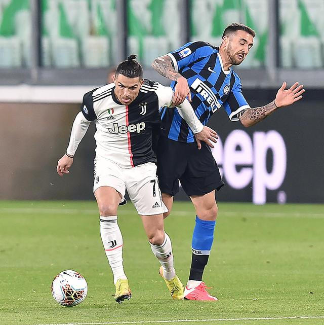 国乒男双首秀 战胜法国队豪取六连胜