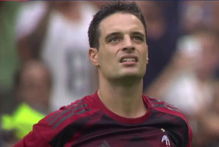 巴甲半场：克里斯蒂安头球破僵，克鲁塞罗暂1-0博塔弗戈（巴甲半场战报：克里斯蒂安头球先拔头筹，克鲁塞罗暂1-0领先博塔弗戈）